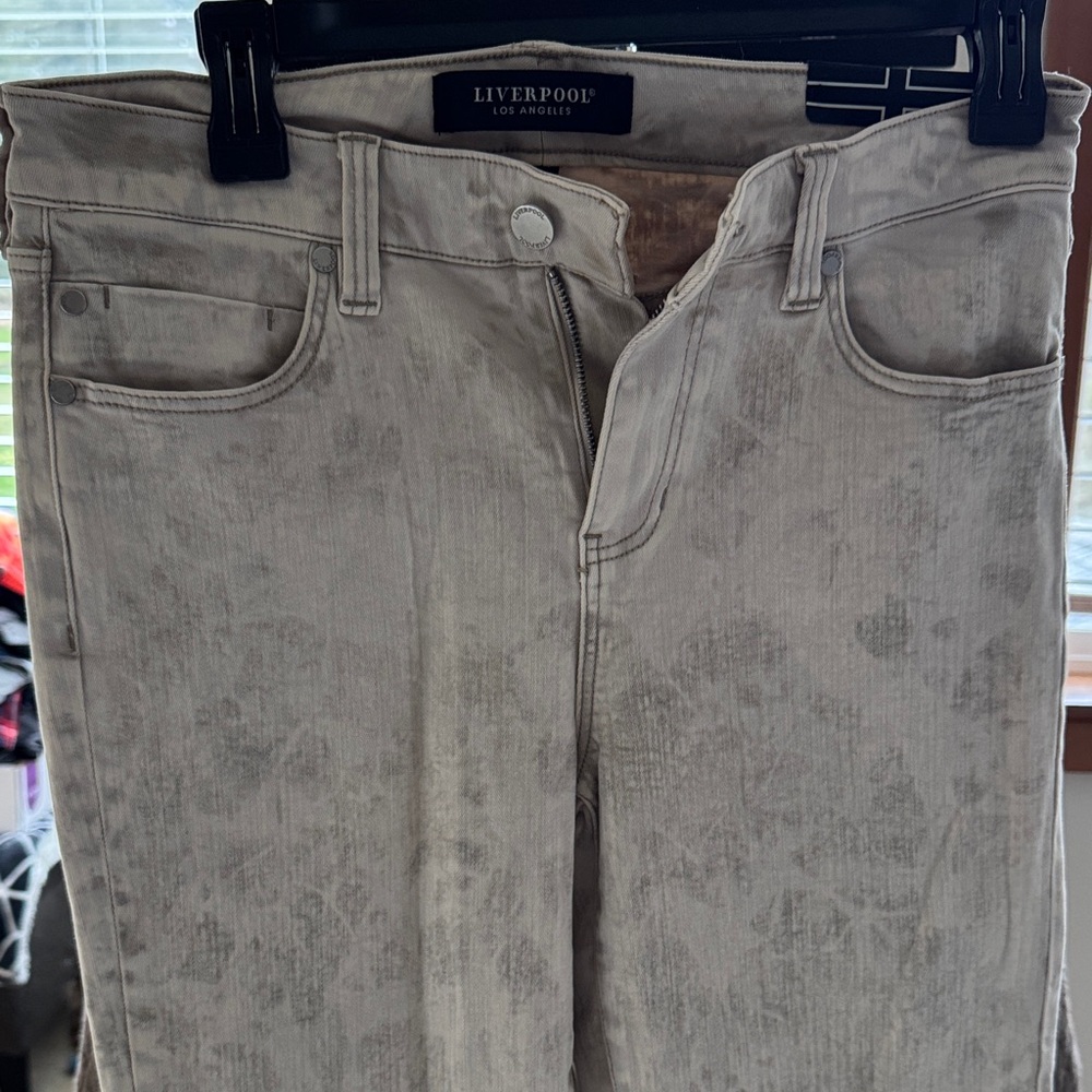 Liverpool Los Angeles Gray Tonal Floral Denim Jeans